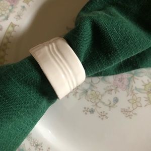 Set of 12 Gibson China Napkin Rings, La Claire White, discontinued